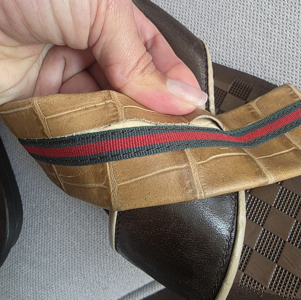 LE BOTTIER Milano Brown and Tan Men's Sandals, size 43, Used.